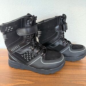 Rugged Outback Boys' Black Hiking Boots size 3